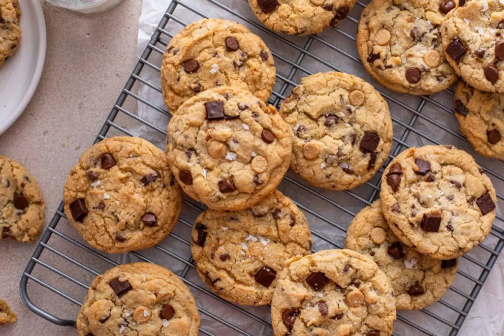 Plate of cookies