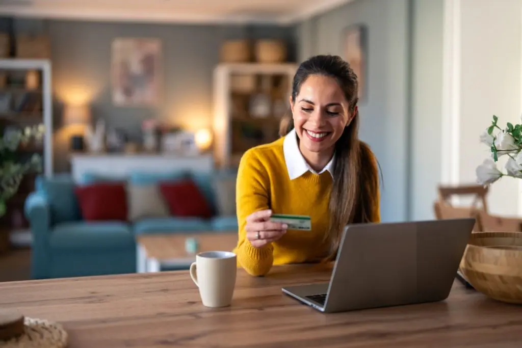 woman looking at credit score 