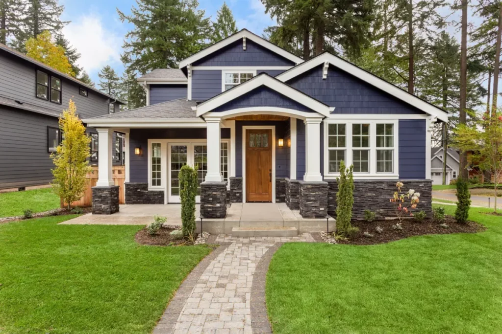 view of the entrance to a home